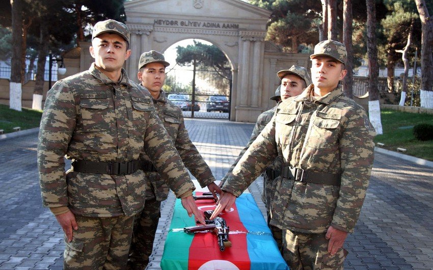 Prezident həqiqi hərbi xidmətə çağırış haqqında Sərəncam imzaladı