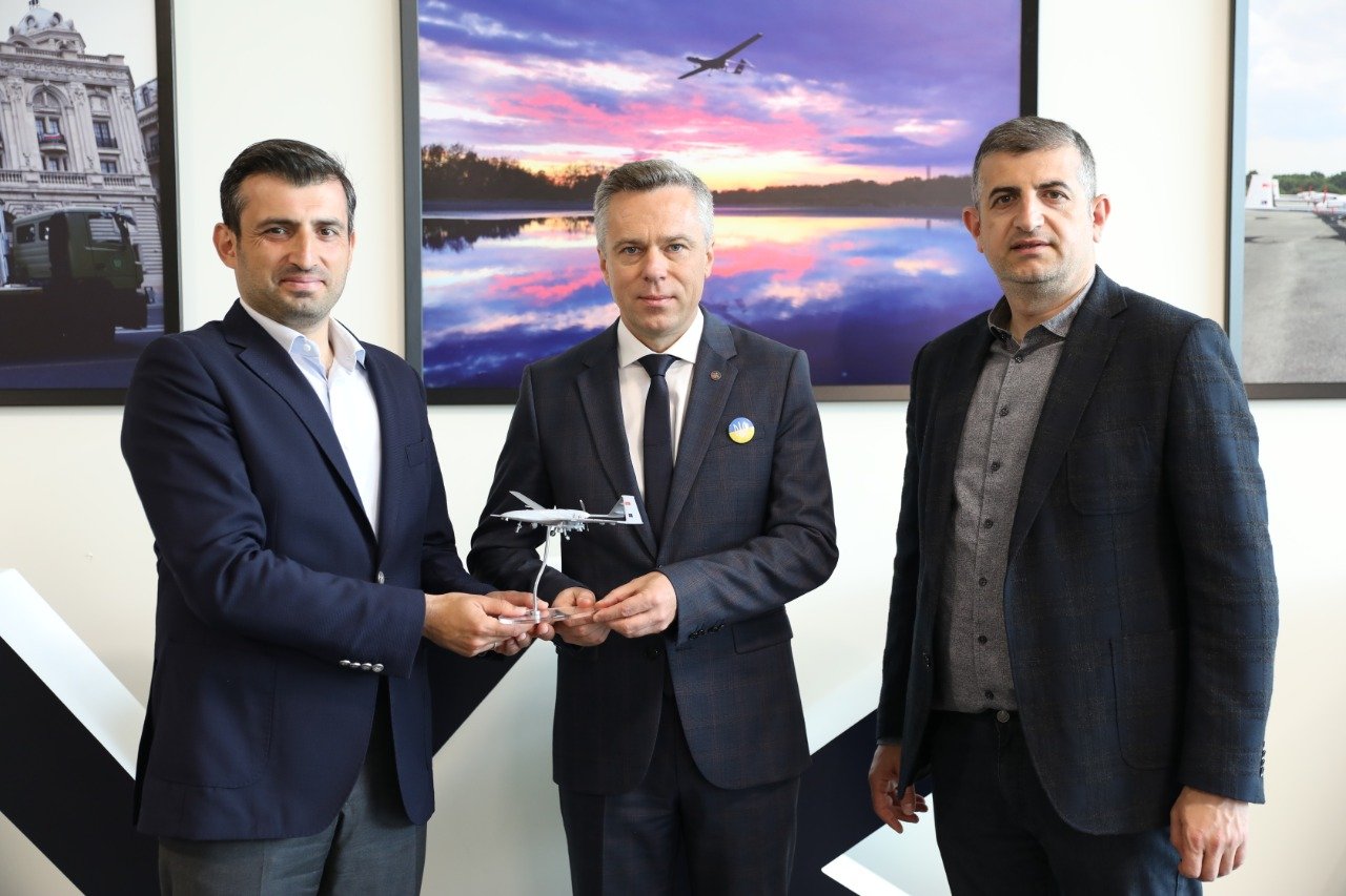 Türkiyə bu ölkəyə də “Bayraktar” satacaq - YENİLƏNİB - FOTO - foto 5
