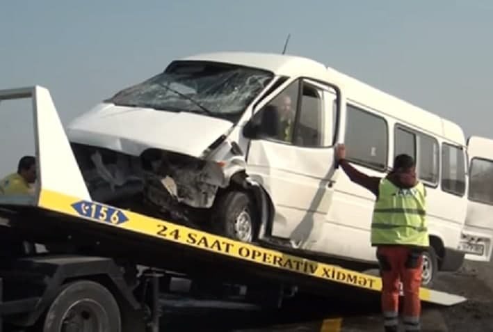 Gədəbəydə mikroavtobus aşdı - 7 YARALI VAR