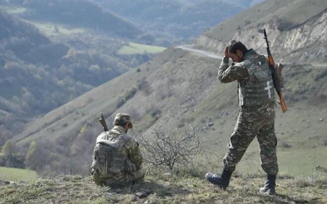 Azərbaycana qarşı vuruşmuş erməni hərbçilərinin şəkilləri yandırıldı - Şirakda Azərbaycana qarşı vuruşmuş erməni hərbçilərinin şəkilləri yandırıldı - Şirakda