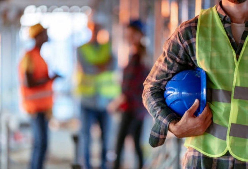 Azərbaycanda muzdla çalışan işçilərin SAYI açıqlandı