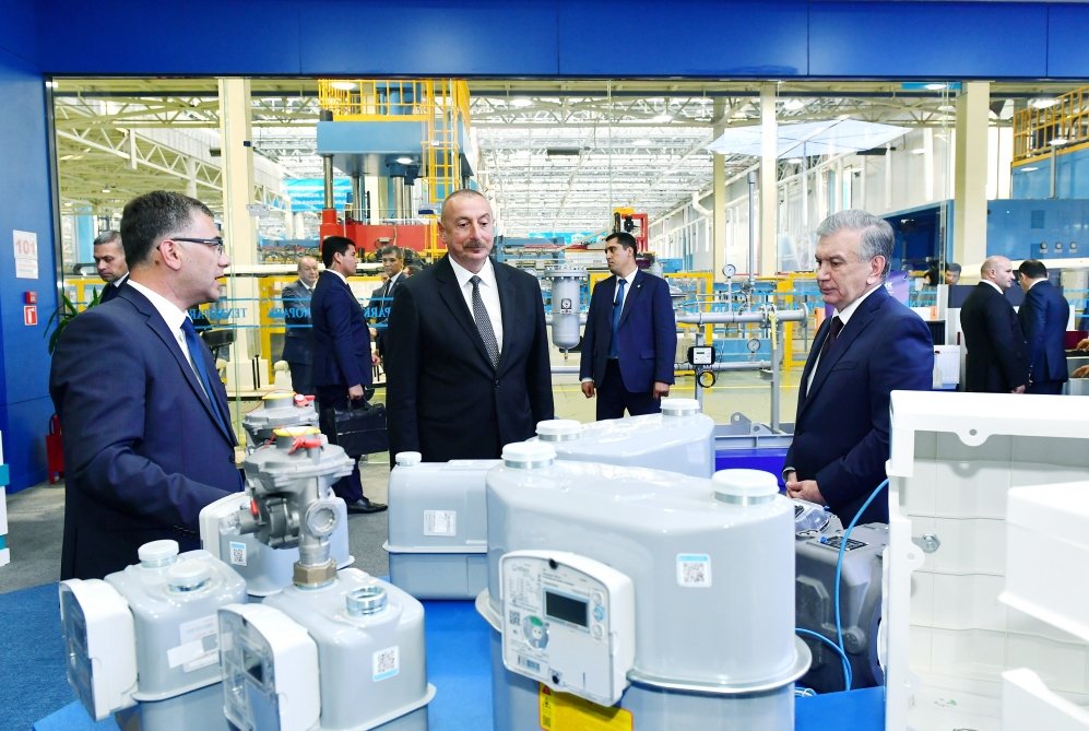 Prezidentlər Daşkənddə “TEXNOPARK” MMC-nin fəaliyyəti ilə tanış oldular - FOTO - foto 7