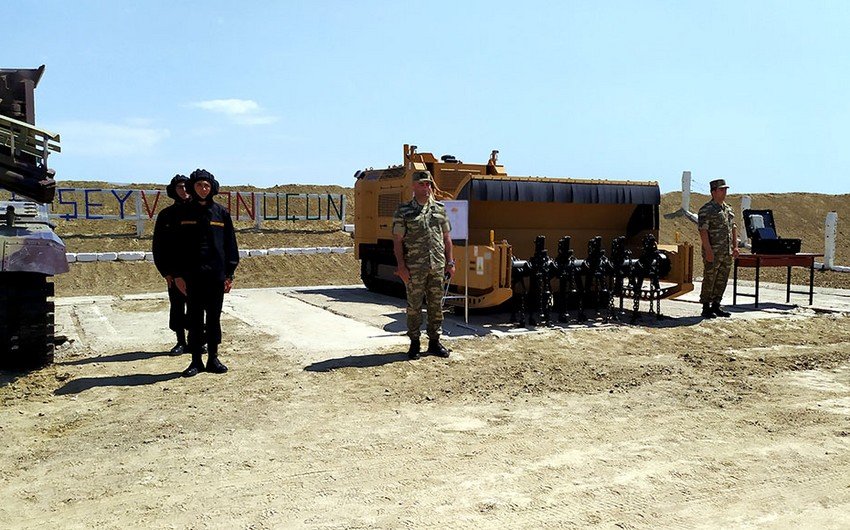 Türk mütəxəssislər Azərbaycan hərbçiləri üçün minatəmizləmə kursu keçir Türk mütəxəssislər Azərbaycan hərbçiləri üçün minatəmizləmə kursu keçir