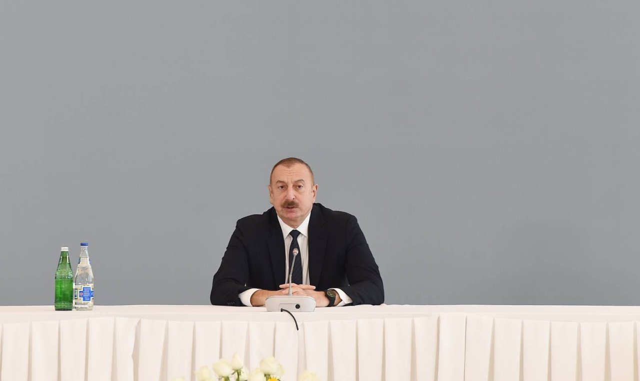 “Enerji təhlükəsizliyi məsələləri bu gün daha çox əhəmiyyət daşıyır” - Azərbaycan Prezidenti “Enerji təhlükəsizliyi məsələləri bu gün daha çox əhəmiyyət daşıyır” - Azərbaycan Prezidenti