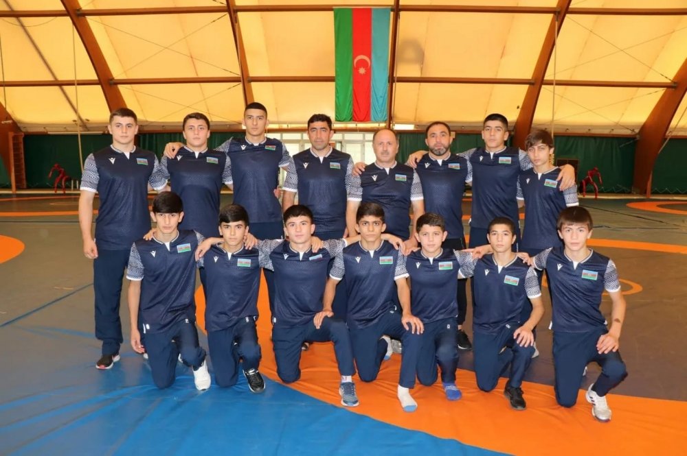 Sərbəst güləşçilərimiz Avropa çempionatında 8 medal qazandılar - FOTO