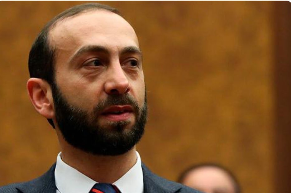 “Ararat Mirzoyan hara getdiyini, kimlə görüşəcəyini heç kimə demir” - Rəsmi İrəvan məəttəl qalıb