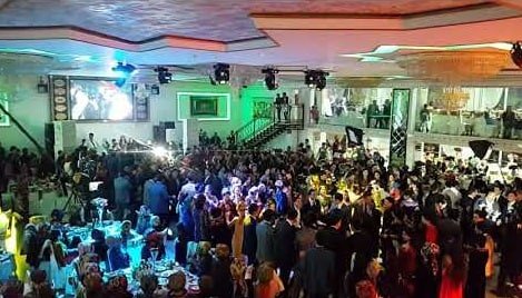 Qaxda 58 yaşlı qadın toyda oynayan zaman öldü Qaxda 58 yaşlı qadın toyda oynayan zaman öldü