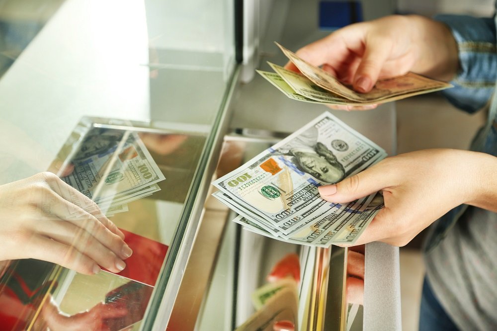 Azərbaycanda dolların 3 günlük MƏZƏNNƏSİ