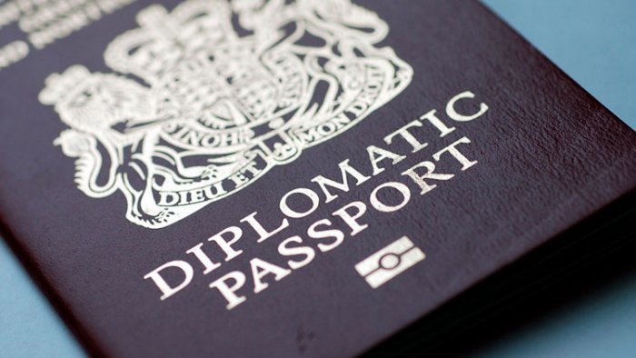 Ukraynada deputatların diplomatik pasportları LƏĞV EDİLDİ Ukraynada deputatların diplomatik pasportları LƏĞV EDİLDİ