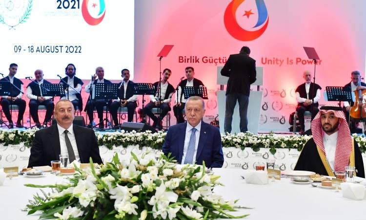 İlham Əliyev Ərdoğanla şam yeməyinə qatıldı - FOTO İlham Əliyev Ərdoğanla şam yeməyinə qatıldı - FOTO