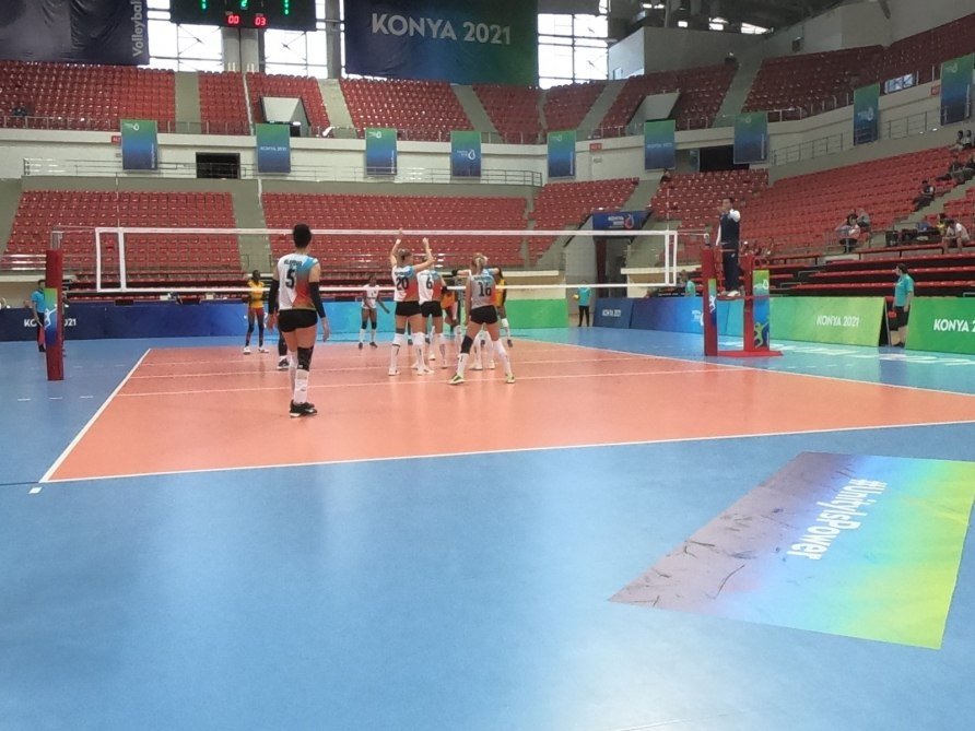 Voleybolçularımız İslamiadada Əfqanıstan yığmasına qalib gəldi