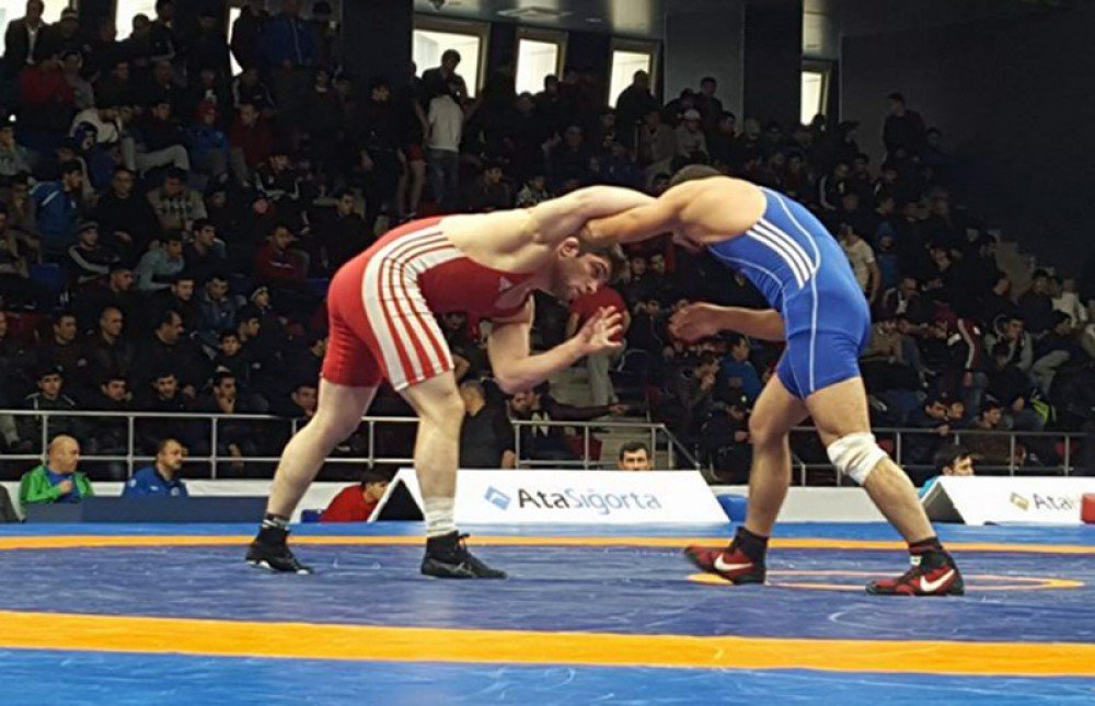 Azərbaycan güləşçisi İslamiadada GÜMÜŞ MEDAL QAZANDI