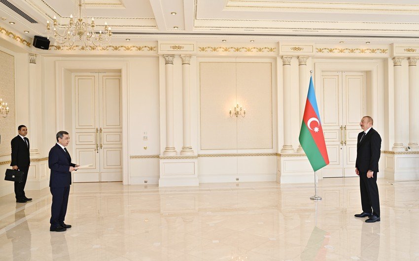 İlham Əliyev: “Türkmən xalqı ilə bizi ayıran Xəzər dənizidir”