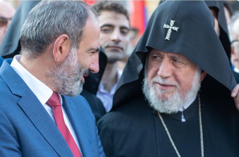 Paşinyanla II Qaregin arasında münaqişə dərinləşir