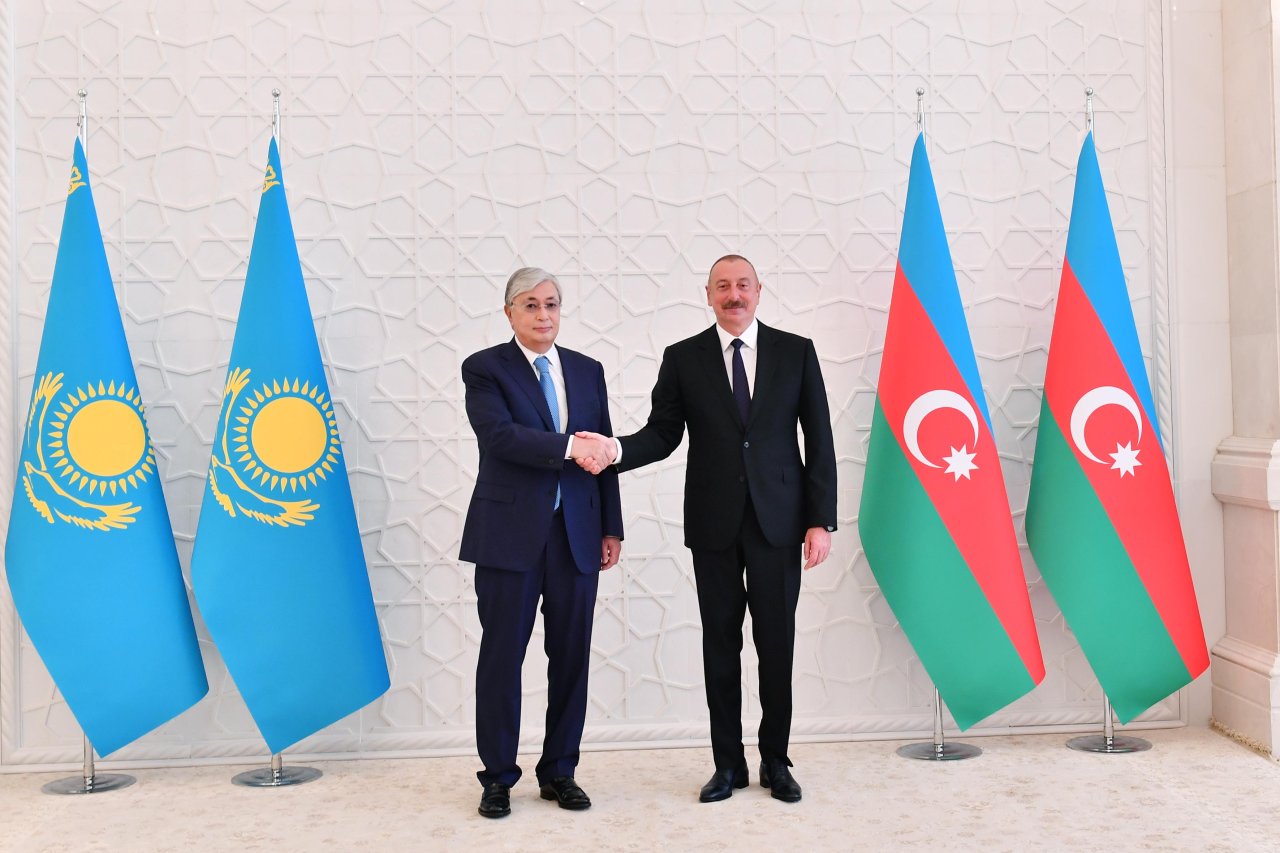 İlham Əliyev: “Qazaxıstan-Azərbaycan münasibətləri yüksək pilləyə qalxacaq” İlham Əliyev: “Qazaxıstan-Azərbaycan münasibətləri yüksək pilləyə qalxacaq”