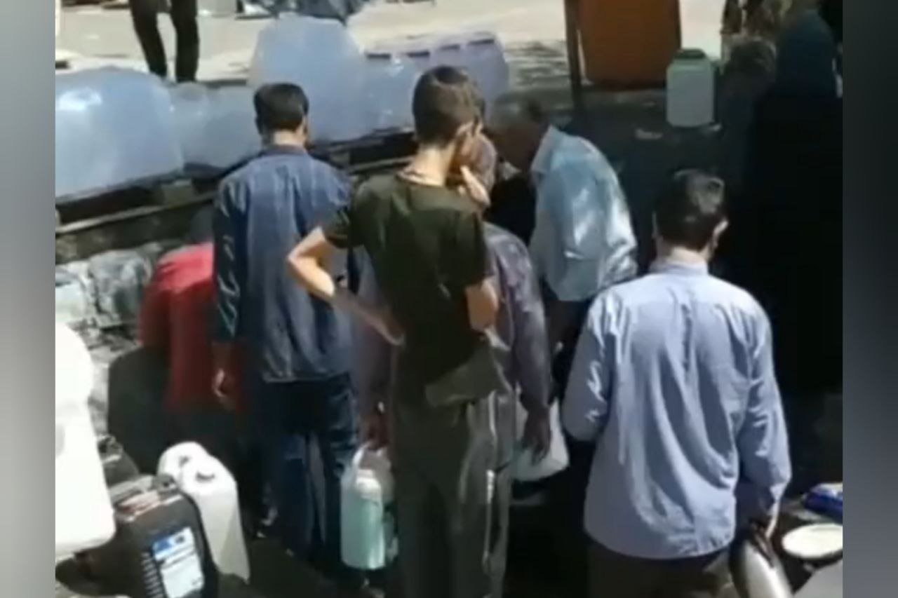 İranda əhali su qıtlığına görə etiraz edir - VİDEO