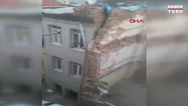 İstanbulda bina çökdü - ANBAAN VİDEO