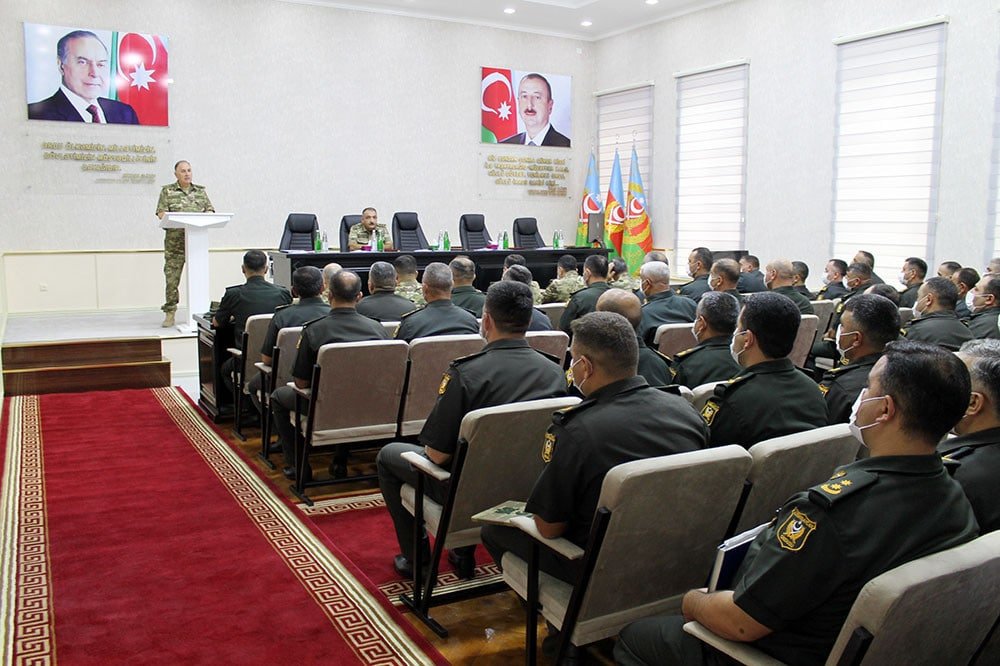 Baş Qərargah rəisi Quru Qoşunlarında MÜŞAVİRƏ KEÇİRDİ - FOTO