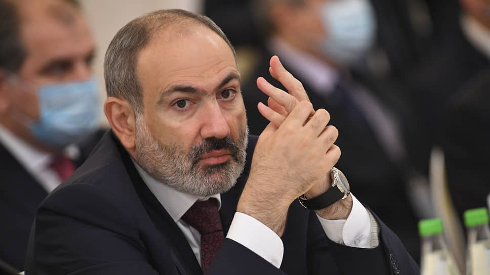 Paşinyan Şarl Mişellə sərhəddəki vəziyyəti müzakirə edib 