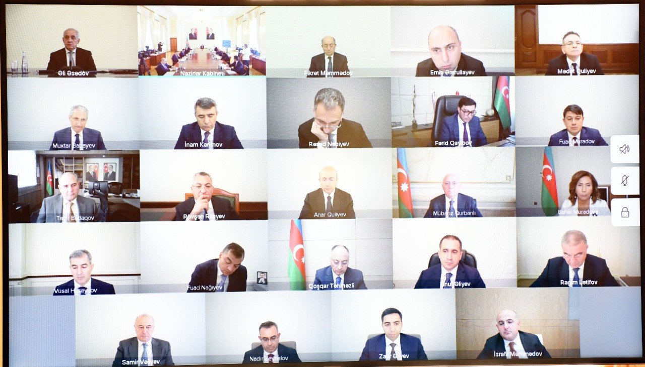 Nazirlər Kabineti gələn ilin büdcə layihələrini MÜZAKİRƏ ETDİ - FOTO - foto 1