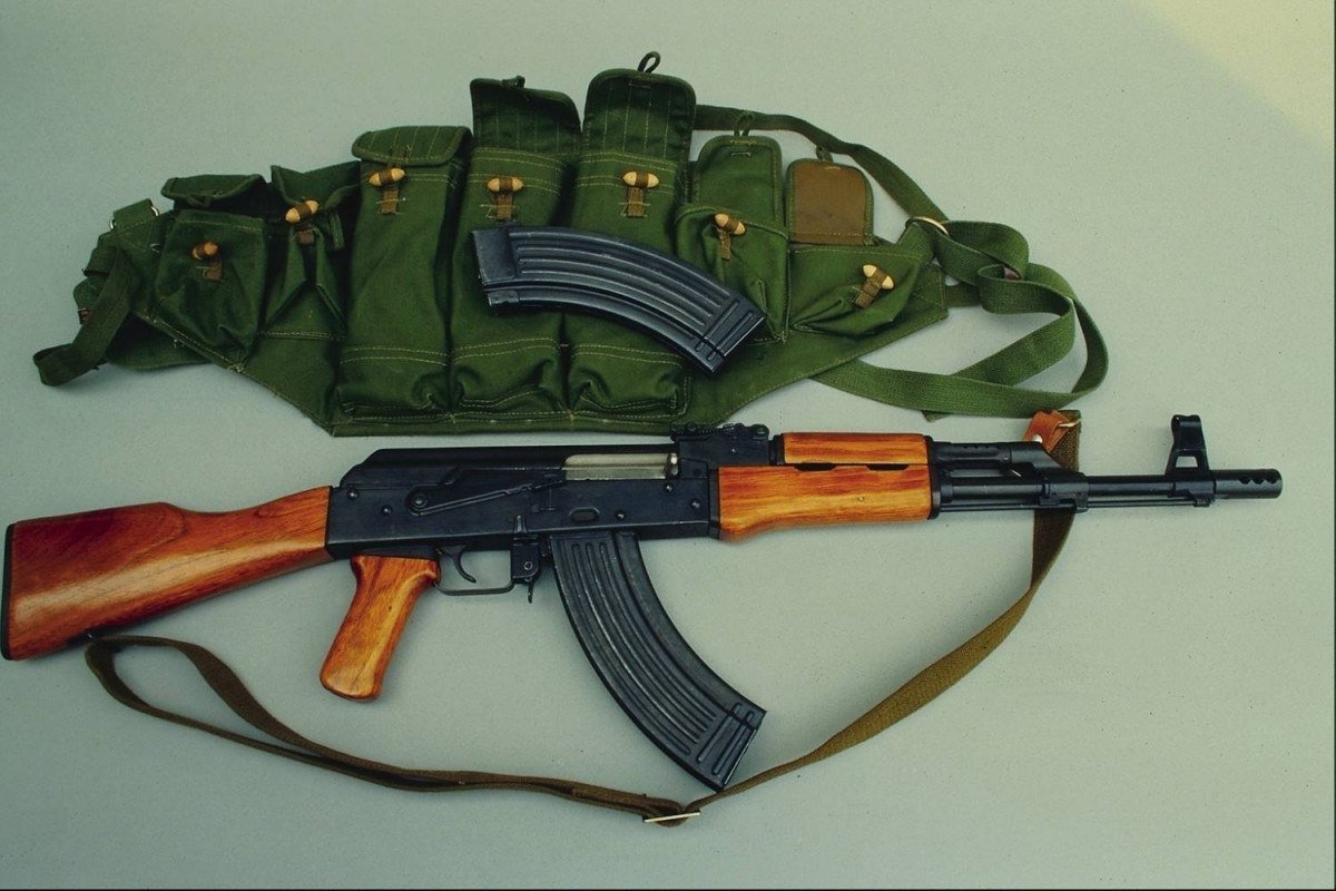 Hacıqabul sakinindən avtomat götürülüb