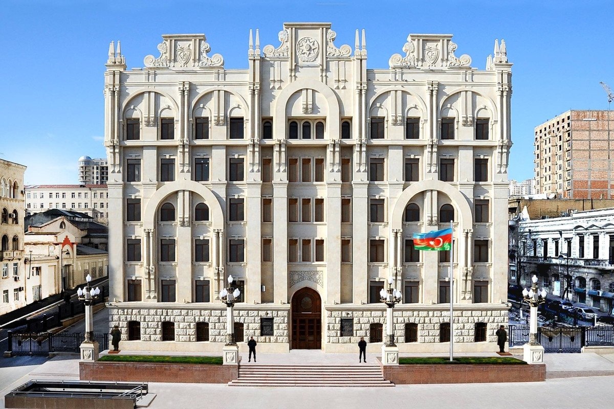 Polis Anım Günü mərasimlərində təhlükəsizliyi təmin edir - FOTO