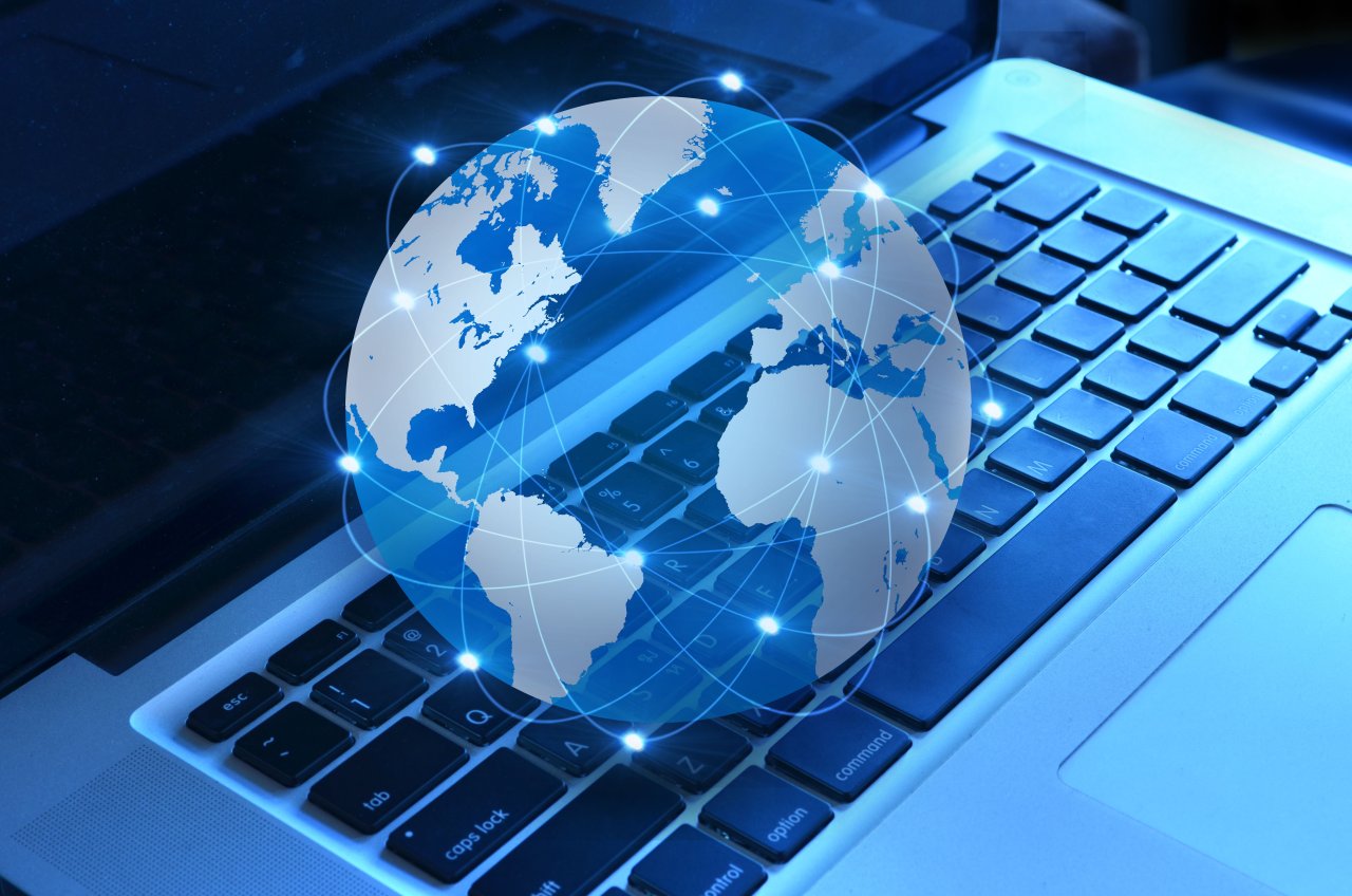 Məktəblərin yüksək sürətli internetə çıxışına 4 milyon XƏRCLƏNƏCƏK - RƏSMİ 