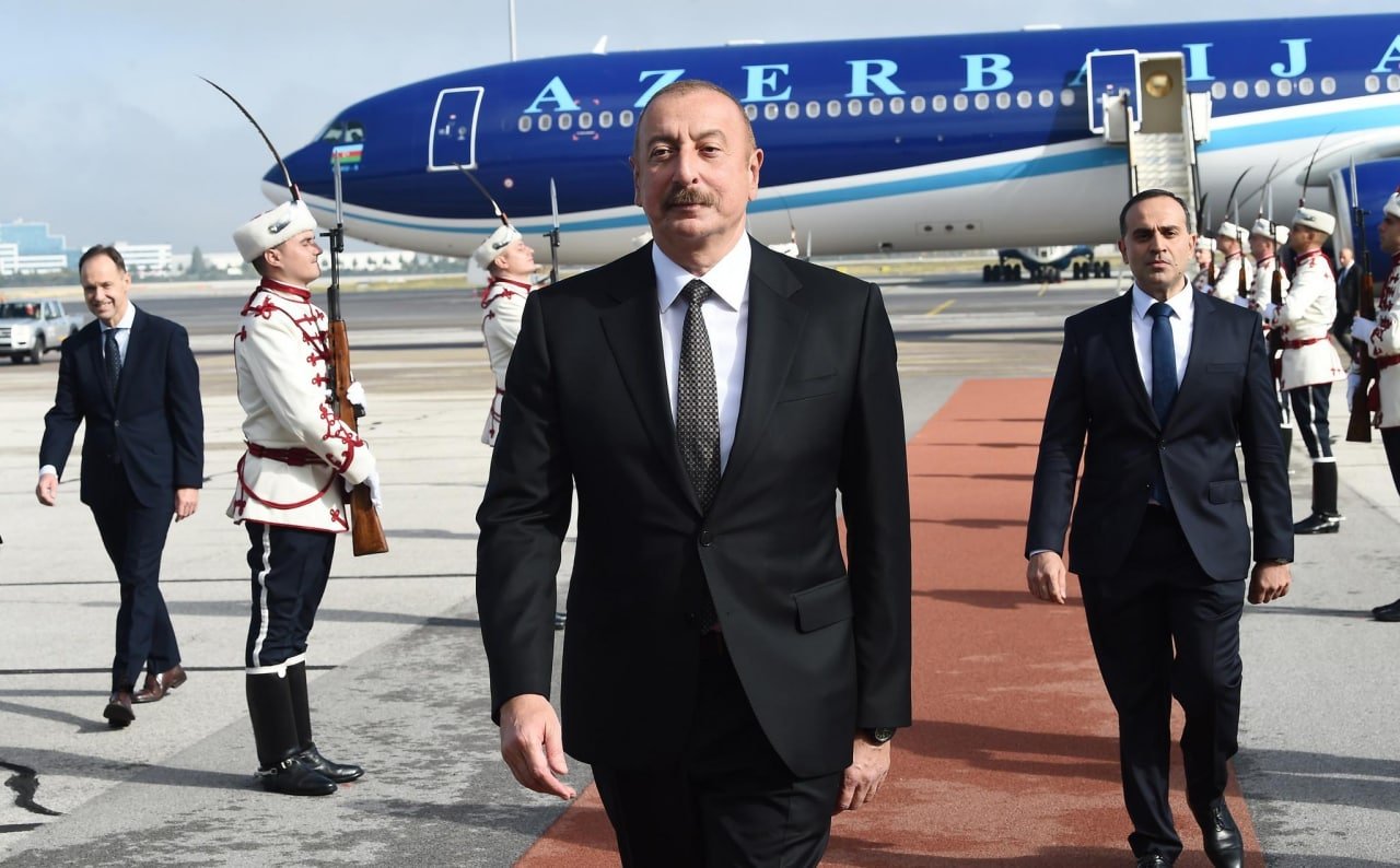 İlham Əliyev Bolqarıstana rəsmi səfər edib - FOTO/VİDEO - foto 1