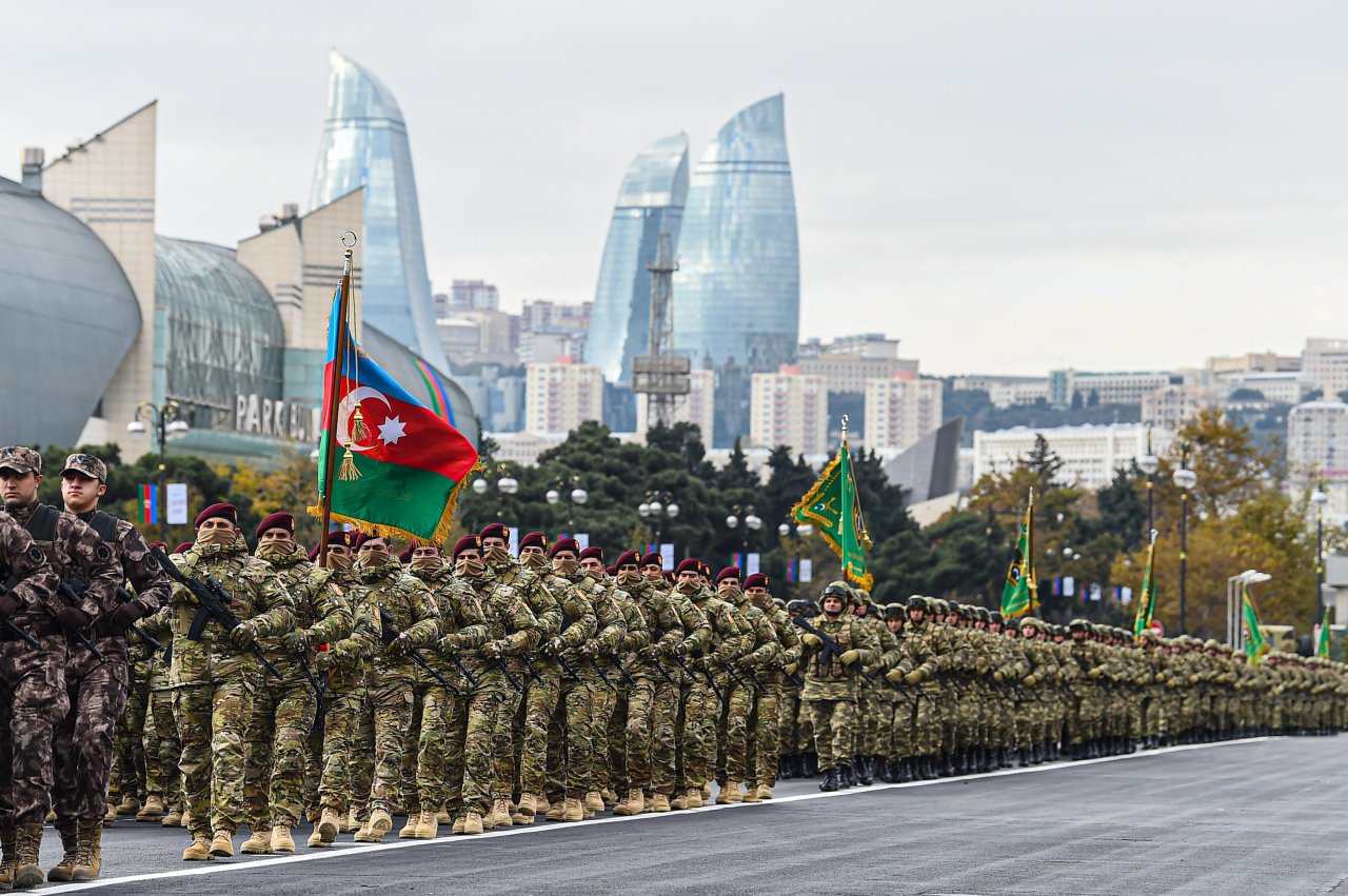90 minə qədər şəxsə 