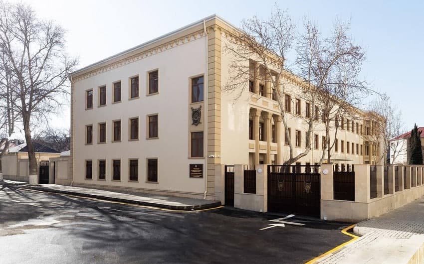 Polisə aid inzibati binalarda BU ŞƏXSLƏRİN qeydiyyatı ləğv olunur – Səbəbi RƏSMİ Polisə aid inzibati binalarda BU ŞƏXSLƏRİN qeydiyyatı ləğv olunur – Səbəbi RƏSMİ