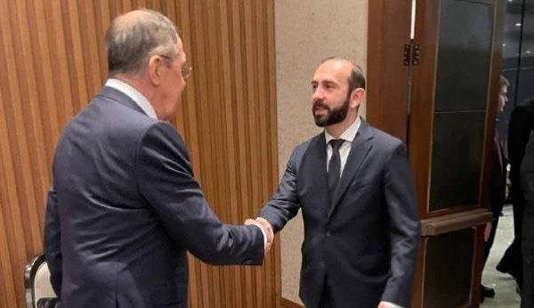 Lavrov Astanada Mirzoyanla görüşdü