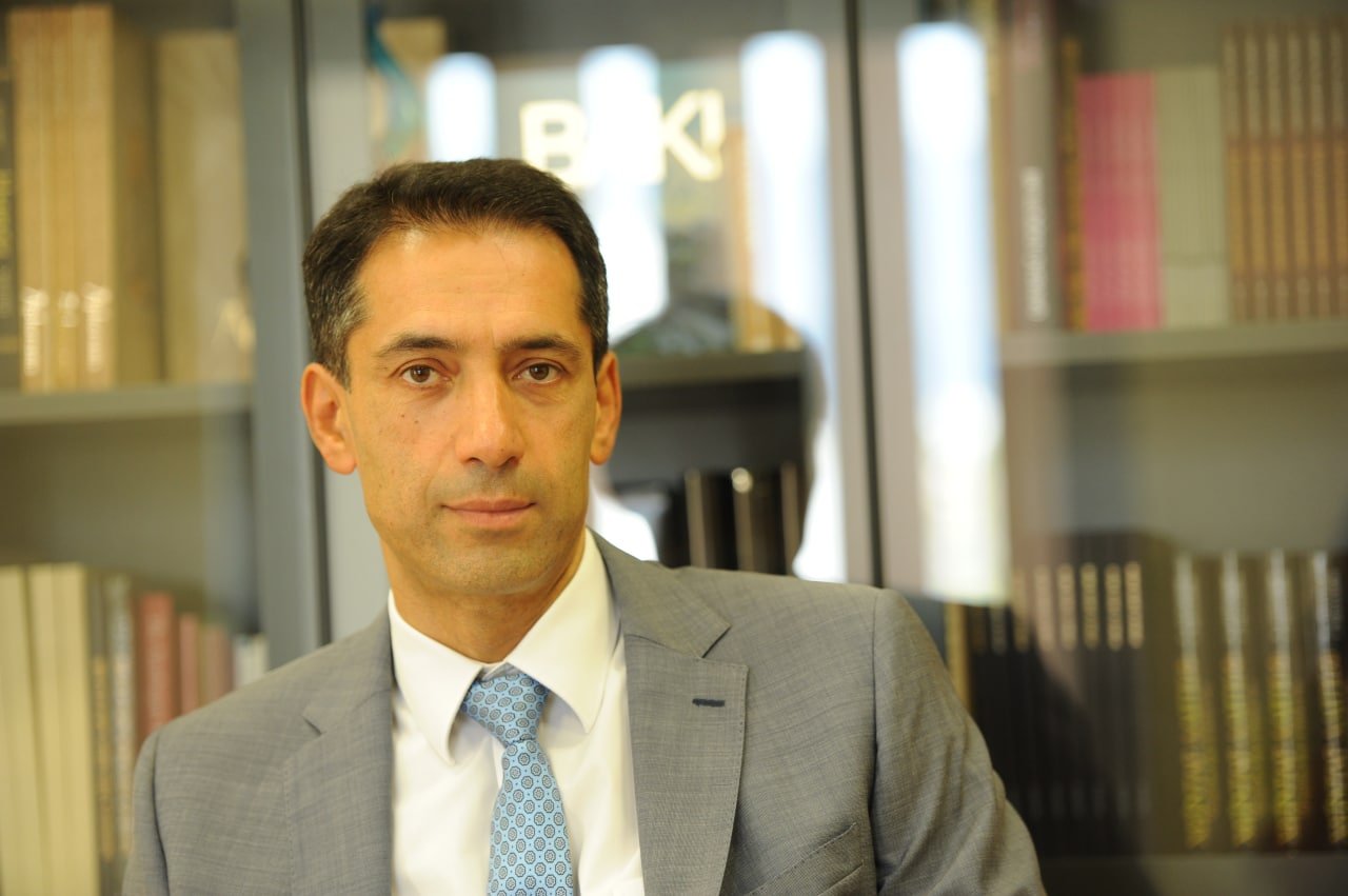 Azərbaycan Niderlanda yeni səfir təyin etdi
