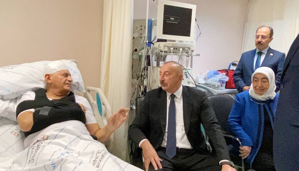Prezident Zəngilanda qəza keçirən Binəli Yıldırım və Şamil Ayrıma baş çəkdi - FOTO/VİDEO - foto 2