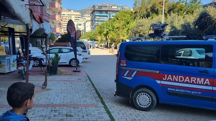 Alanyada davada kürəyindən bıçaqlanan 22 yaşlı rusiyalı öldü Alanyada davada kürəyindən bıçaqlanan 22 yaşlı rusiyalı öldü