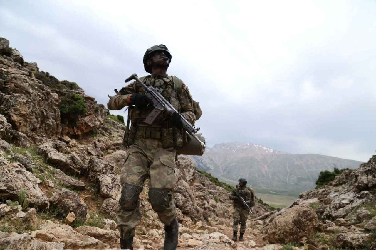Türkiyə kəşfiyyatı Suriyada PKK-nın rəhbər şəxsini məhv etdi - FOTO