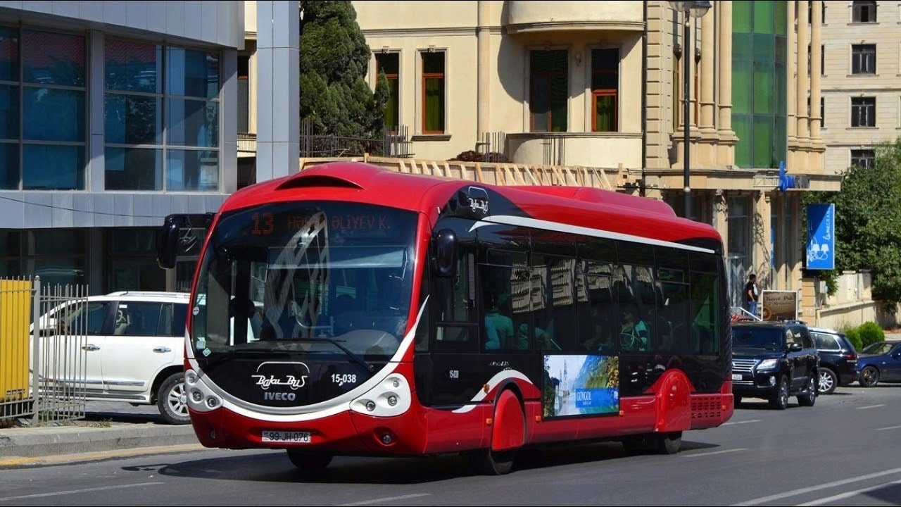 Paytaxt sakinləri yenə DAYANACAQLARDA QALDI - 217 avtobus GECİKİR Paytaxt sakinləri yenə DAYANACAQLARDA QALDI - 217 avtobus GECİKİR