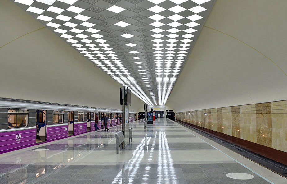 Metroda gənc qıza qarşı əxlaqsızlıq edən şəxs AXTARILIR