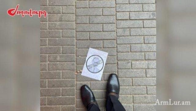 İrəvanda vərəqələr yayıldı: Paşinyan 