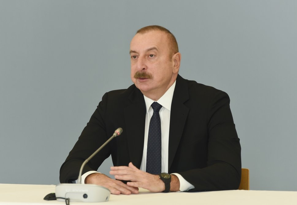 İlham Əliyev beynəlxalq konfransda iştirak edir – FOTO/VİDEO İlham Əliyev beynəlxalq konfransda iştirak edir – FOTO/VİDEO