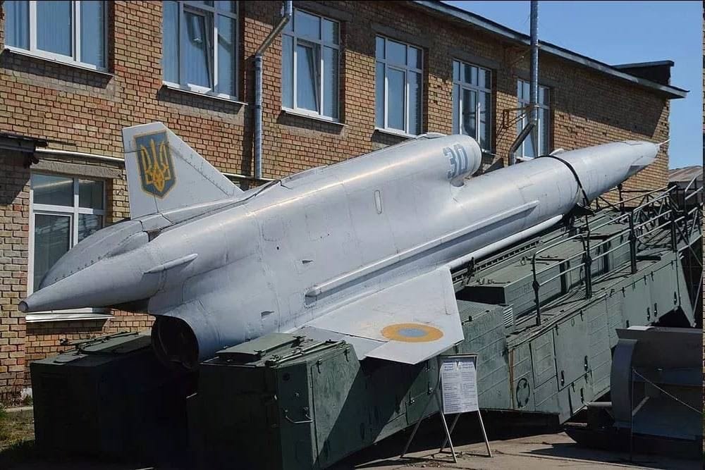 Son Dəqiqə! Ukrayna Rusiyanın hərbi aerodromuna PUA zərbəsi endirdi - 3 hərbçi həlak oldu - FOTO