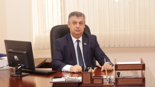 Yaşayış minimumu və ehtiyac meyarının bərabərləşdirilməsinə Əli Məsimlidən MÜNASİBƏT Yaşayış minimumu və ehtiyac meyarının bərabərləşdirilməsinə Əli Məsimlidən MÜNASİBƏT