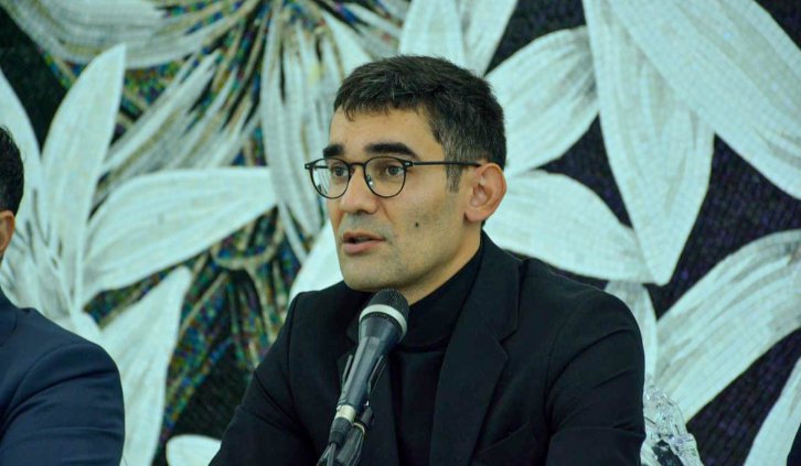 “Kinoteatrlar açılandan sonra cəmi iki film ekran üzü görüb” - Rüfət Həsənov  