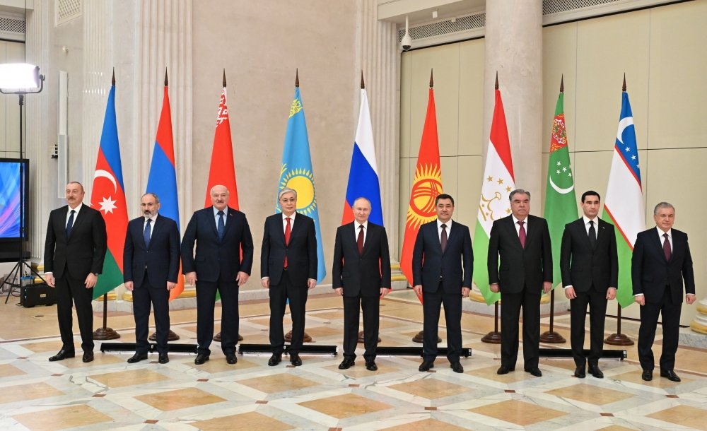 Sankt-Peterburqda MDB dövlət başçılarının iclası keçirildi - YENİLƏNİB - FOTO/VİDEO 