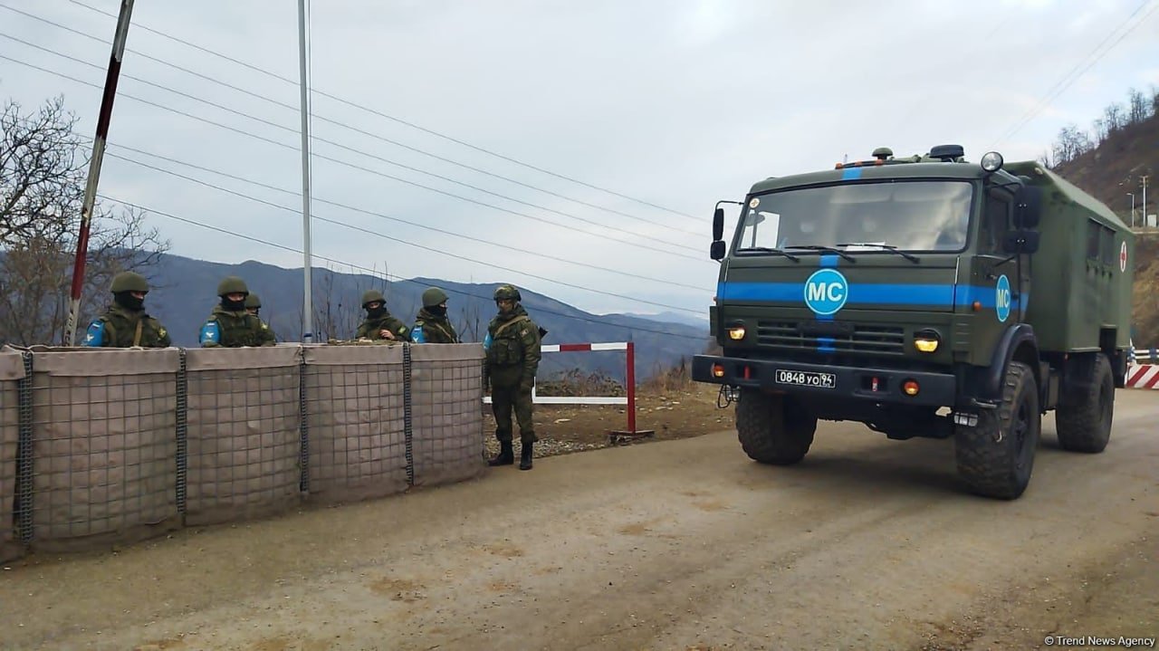 Bu gün Xankəndi-Laçın yolundan sülhməramlıların 15 avtomobili keçib