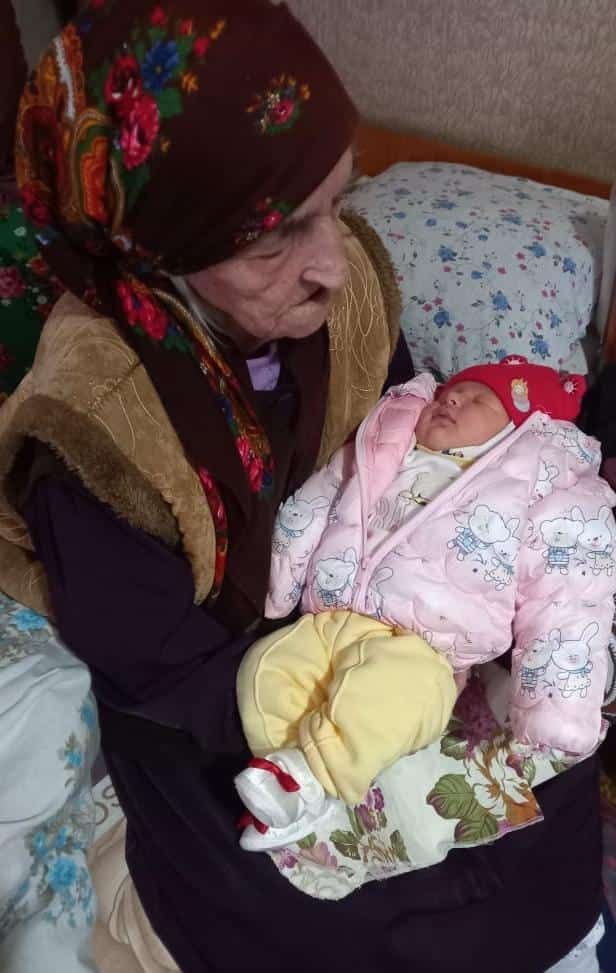Şəhidin ürək dağlayan FOTOLARI – Əmanəti Güllüzar nənə və körpəsi Yeganə bala - foto 3