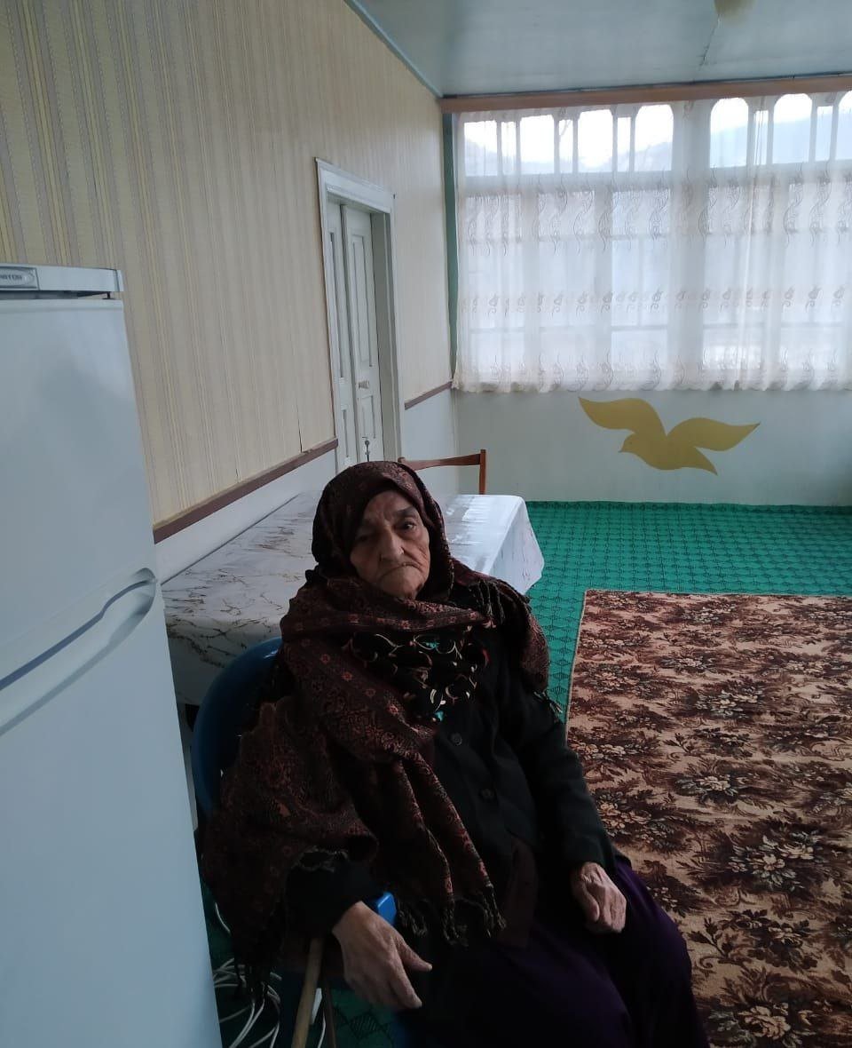 Şəhidin ürək dağlayan FOTOLARI – Əmanəti Güllüzar nənə və körpəsi Yeganə bala - foto 2