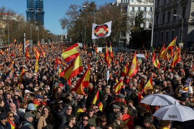 İspaniyada hökumət əleyhinə etiraz aksiyası KEÇİRİLİR - VİDEO 