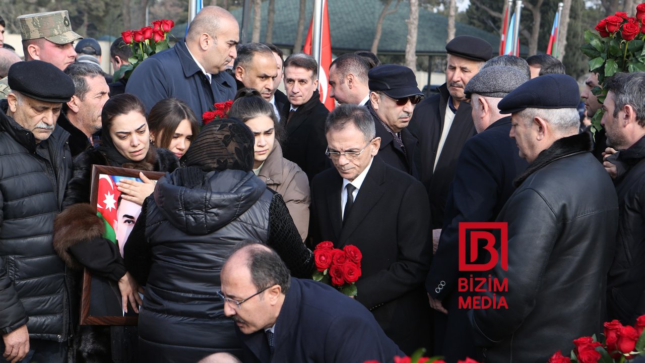 Orxan Əsgərovun övladları ataları ilə VİDALAŞIR - FOTOLAR - foto 3