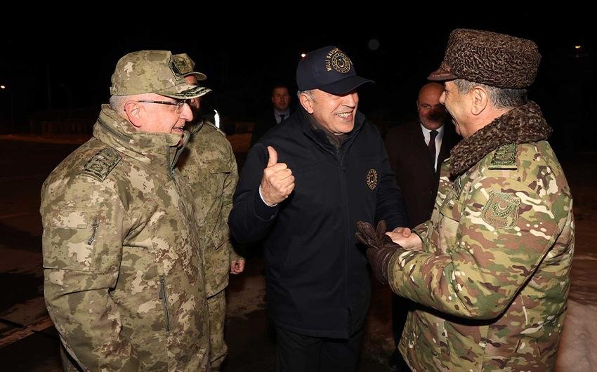 Türkiyə, Azərbaycan və Gürcüstan müdafiə nazirlərinin üçtərəfli görüşü KEÇİRİLDİ – FOTO/VİDEO  - foto 1