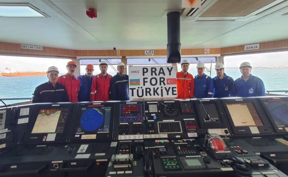 Xarici sulardakı dənizçilərimizdən Türkiyəyə dəstək - FOTO